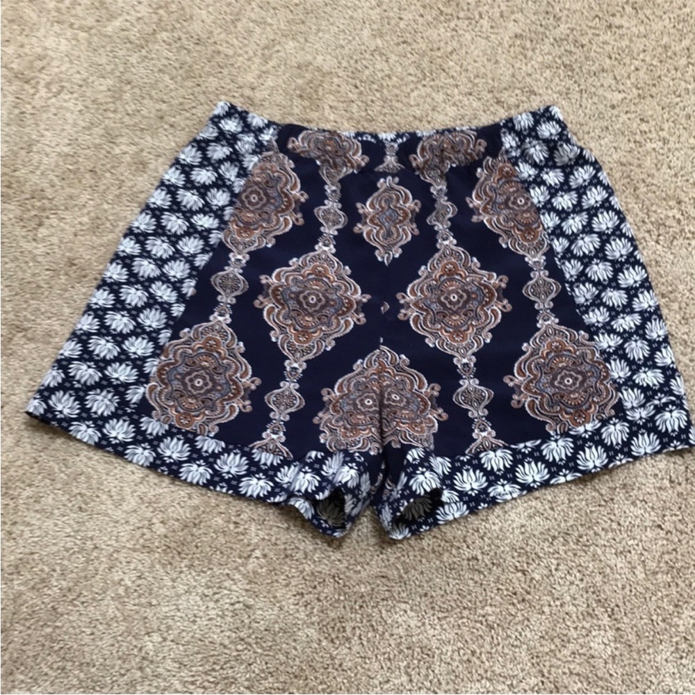H&M Women’s Navy Blue Printed Pull On Fluid Shorts Size 6